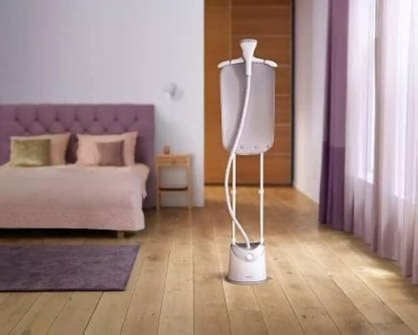 PHILIPS GC487/80 1800 Watts Garment Steamer, Multicolor